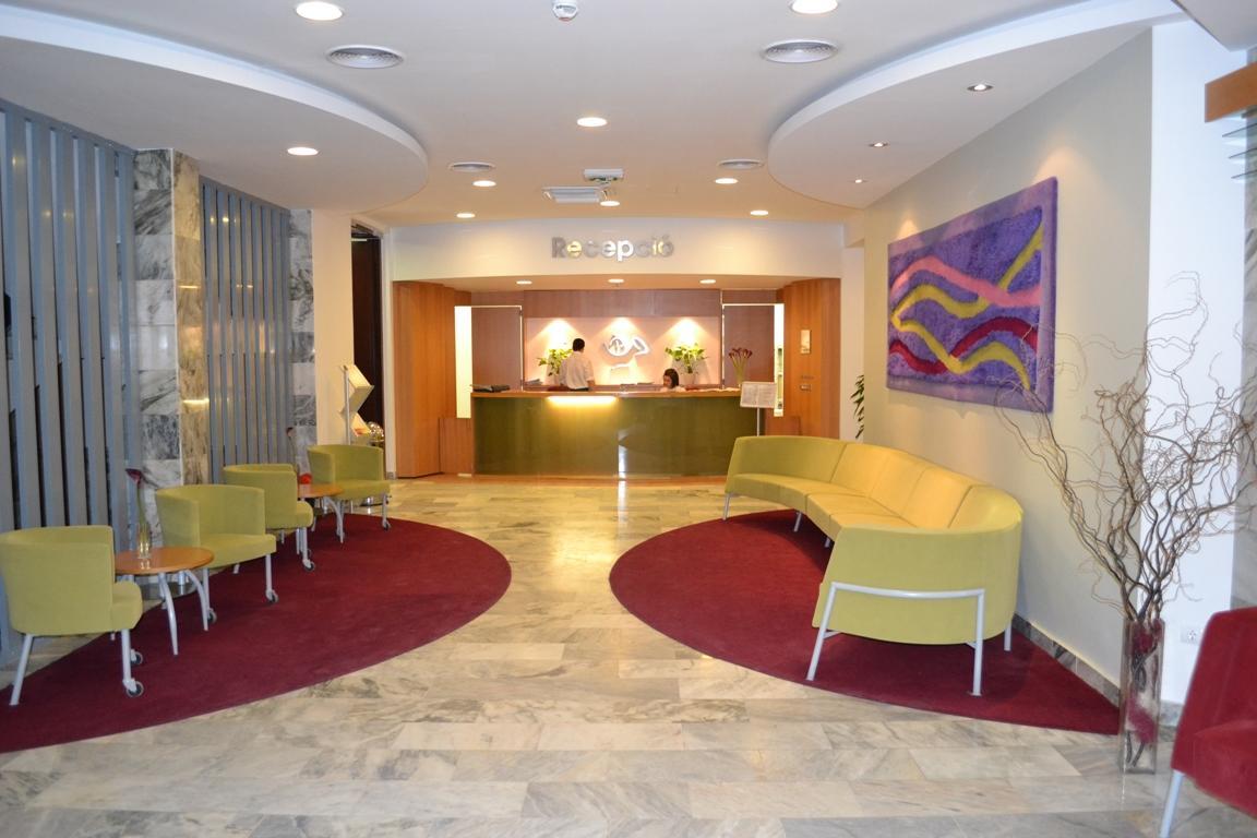 Debreceni Postas Udulo Hotel Exterior photo